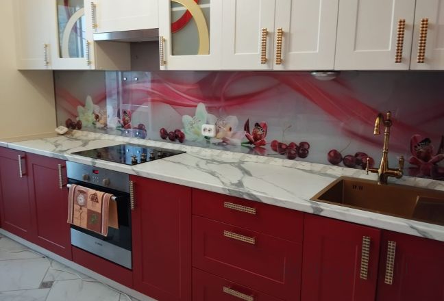 Скинали фото: абстрактные волны, цветы и сочные ягоды вишни, заказ #ГОУТ-136, Красная кухня. Изображение 249062