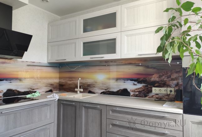 Стеновая панель фото: берег моря, заказ #ИНУТ-5845, Серая кухня. Изображение 201204