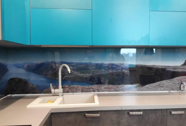 Стеклянная фото панель: горная река, заказ #ИНУТ-2276, Синяя кухня. Изображение 121442