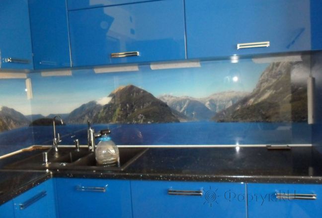 Стеклянная фото панель: горы и море., заказ #S-1333, Синяя кухня. Изображение 111650