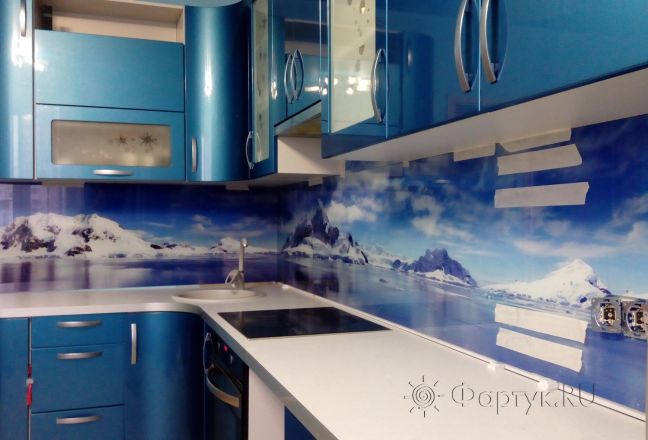 Стеклянная фото панель: горы зимой, заказ #ИНУТ-484, Синяя кухня.