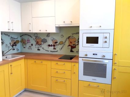 Скинали для кухни фото: иллюстрации официантов из мультфильмов, заказ #ИНУТ-1120, Желтая кухня.