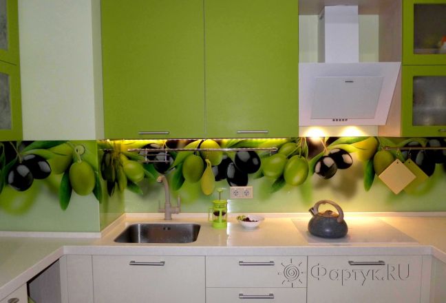 Скинали для кухни фото: коллаж из оливок, заказ #ИНУТ-130, Зеленая кухня. Изображение 185642