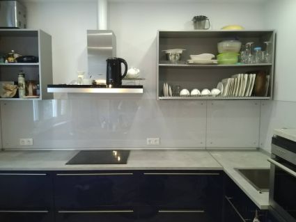 Стеклянная фото панель: однотонный цвет, заказ #ИНУТ-4303, Синяя кухня.