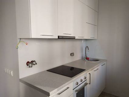 Фартук для кухни фото: однотонный цвет, заказ #ИНУТ-4563, Белая кухня.