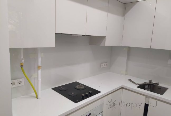 Фартук для кухни фото: однотонный цвет, заказ #ИНУТ-13537, Белая кухня.