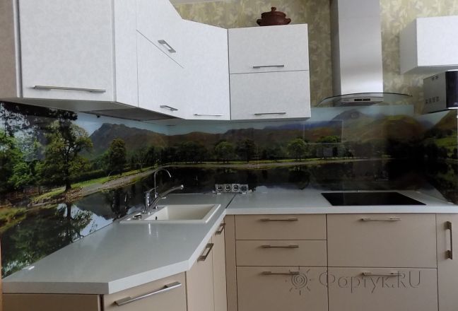 Фартук с фотопечатью фото: панорама озера, заказ #УТ-482, Коричневая кухня. Изображение 180764