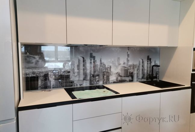 Фартук для кухни фото: панорамный вид серого города, заказ #ИНУТ-11203, Белая кухня. Изображение 299656