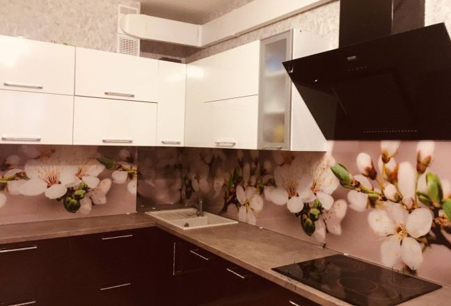 Фартук с фотопечатью фото: цветущая вишня, заказ #КРУТ-1706, Коричневая кухня. Изображение 249086