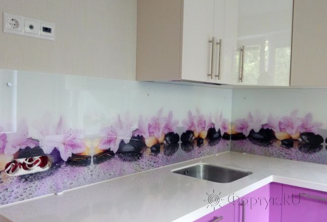 Фартук фото: цветы на камнях, заказ #ГМУТ-504, Фиолетовая кухня. Изображение 111320