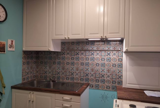 Фартук для кухни фото: винтажная итальянская плитка с марокканским узором, заказ #ИНУТ-10622, Белая кухня. Изображение 347944