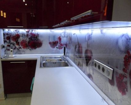 Скинали фото: вишня во льду ., заказ #S-718, Красная кухня.