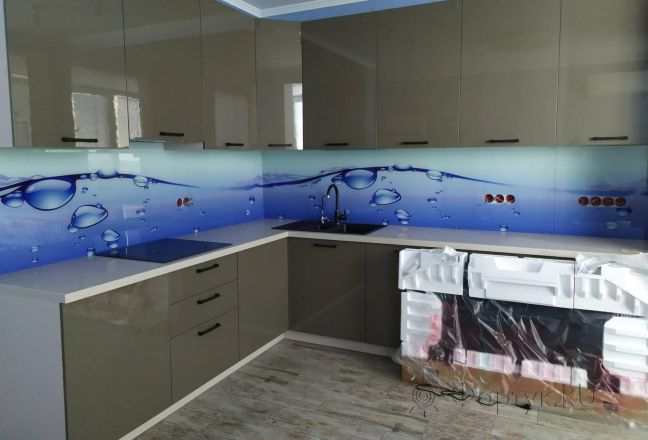 Стеновая панель фото: вода, заказ #ИНУТ-4087, Серая кухня. Изображение 230748