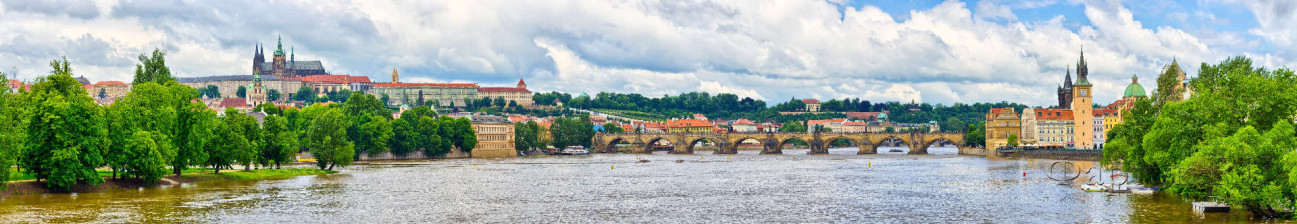 Скинали — Карлов Мост, Прага