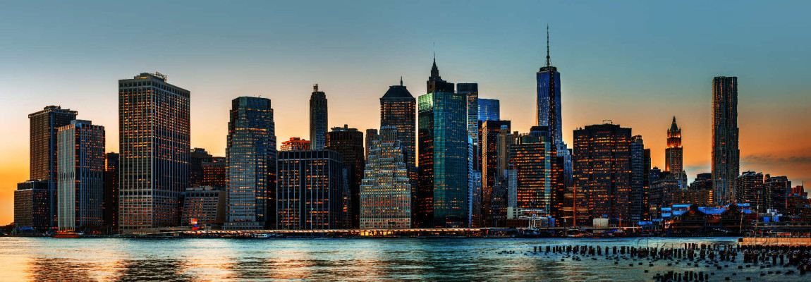 Скинали — Вечерняя панорама горизонта Нью-Йорка