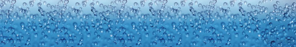 Скинали — Пузырьки воздуха у поверхности чистой голубой воды