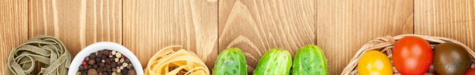 Скинали — Овощи и специи на столе