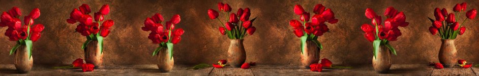Скинали — Красные тюльпаны в керамические вазах