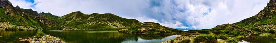 Скинали — Панорама горного озера