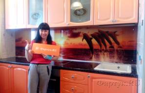Фартук стекло фото: дельфины, заказ #ИНУТ-1306, Оранжевая кухня.
