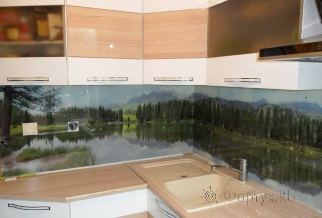 Фартук с фотопечатью фото: озеро на краю леса., заказ #S-1172, Коричневая кухня. Изображение 111502